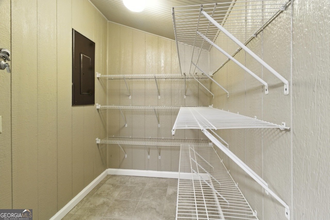 813 Wright Drive Columbus - 12