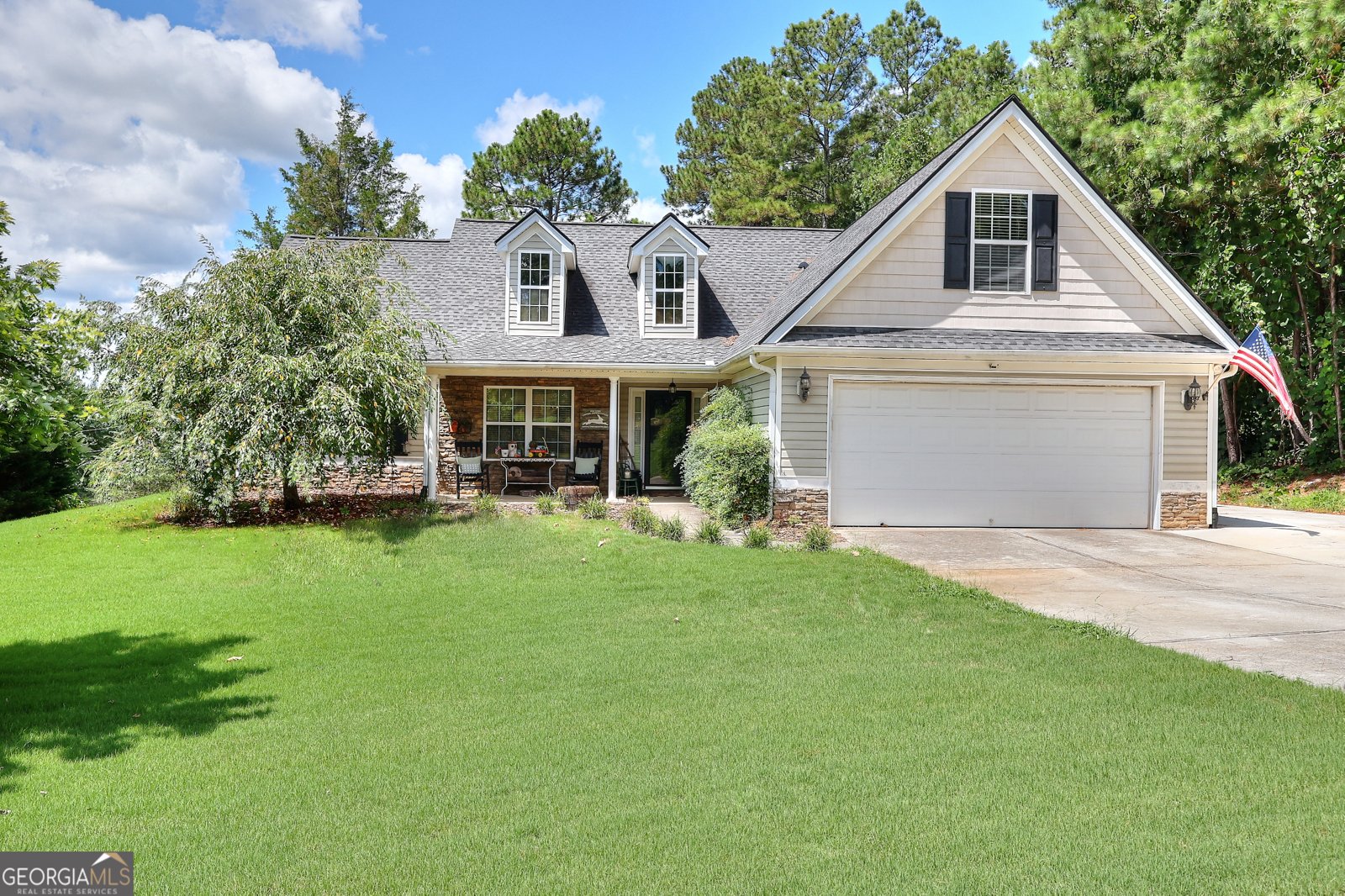 5106 Ashley Falls Court Loganville - 1