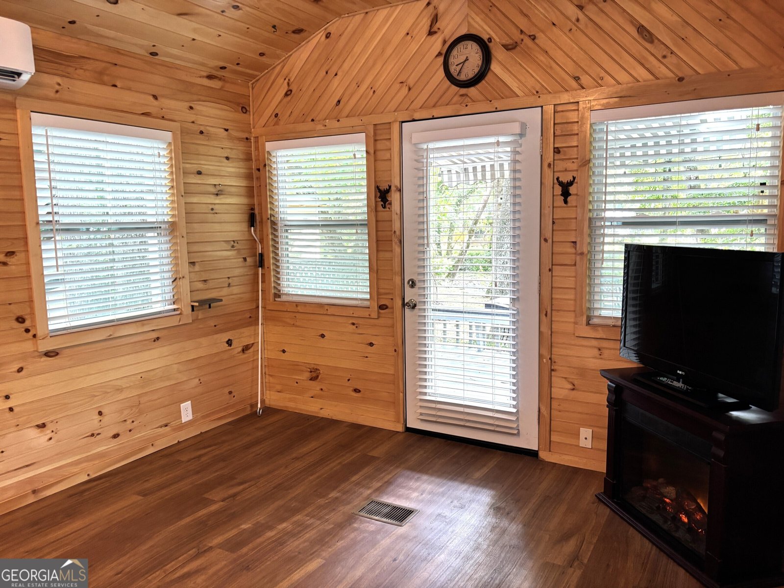 527 Hidden Valley Road Cleveland - 19