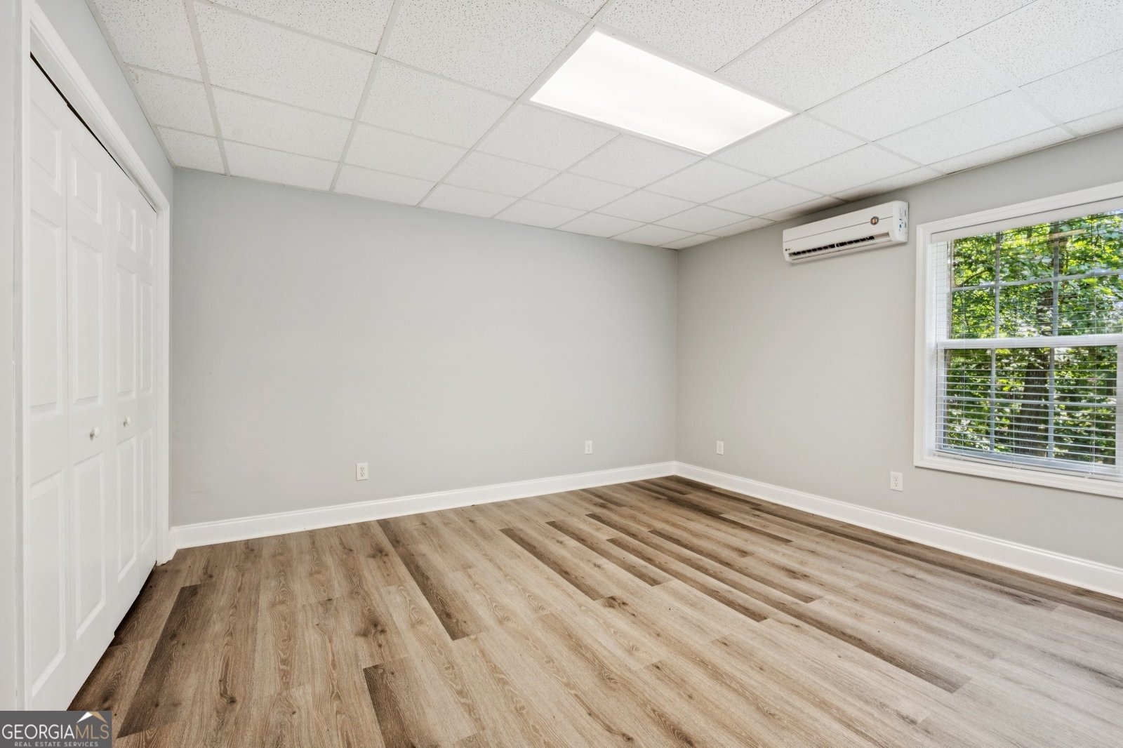 516 Golden Avenue Dahlonega - 32