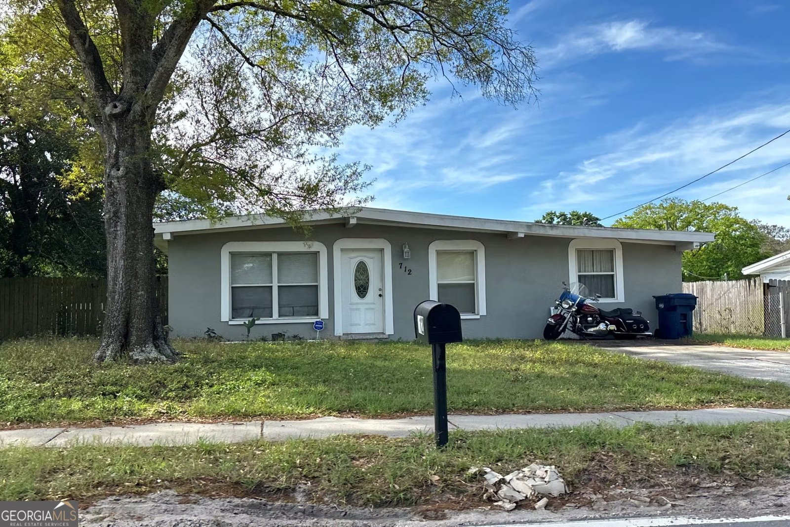 712 Country Club Drive Tampa - 1