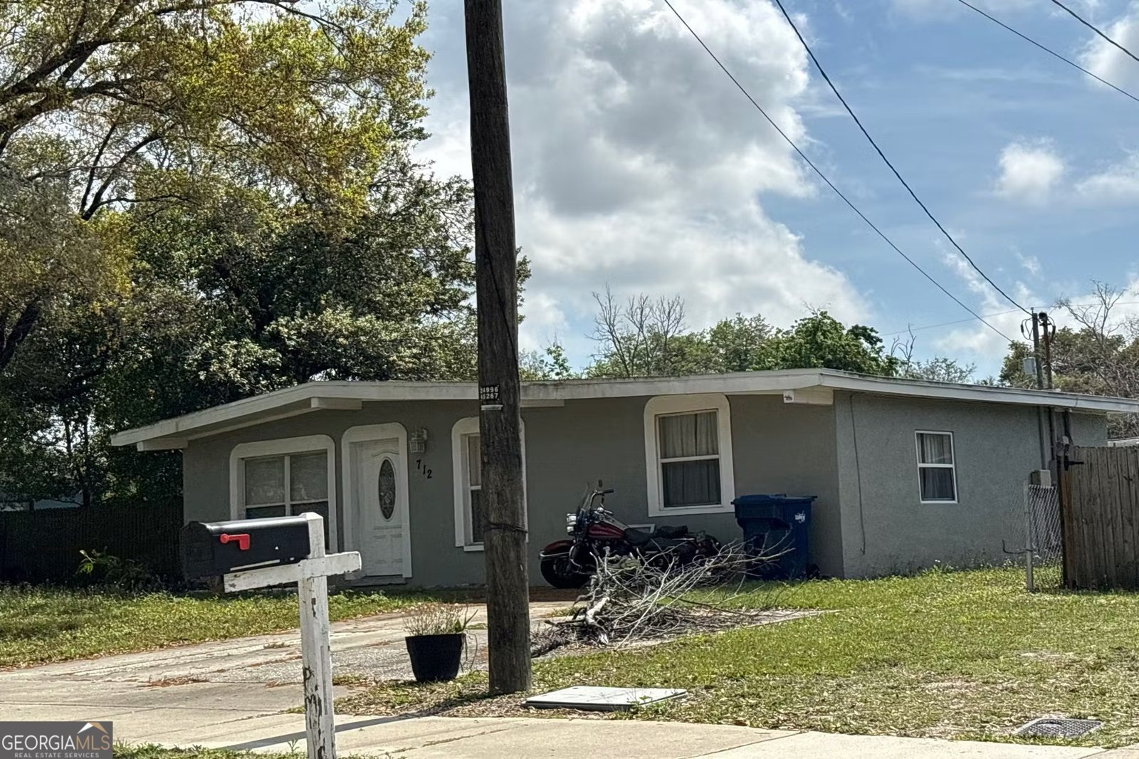 712 Country Club Drive Tampa - 2
