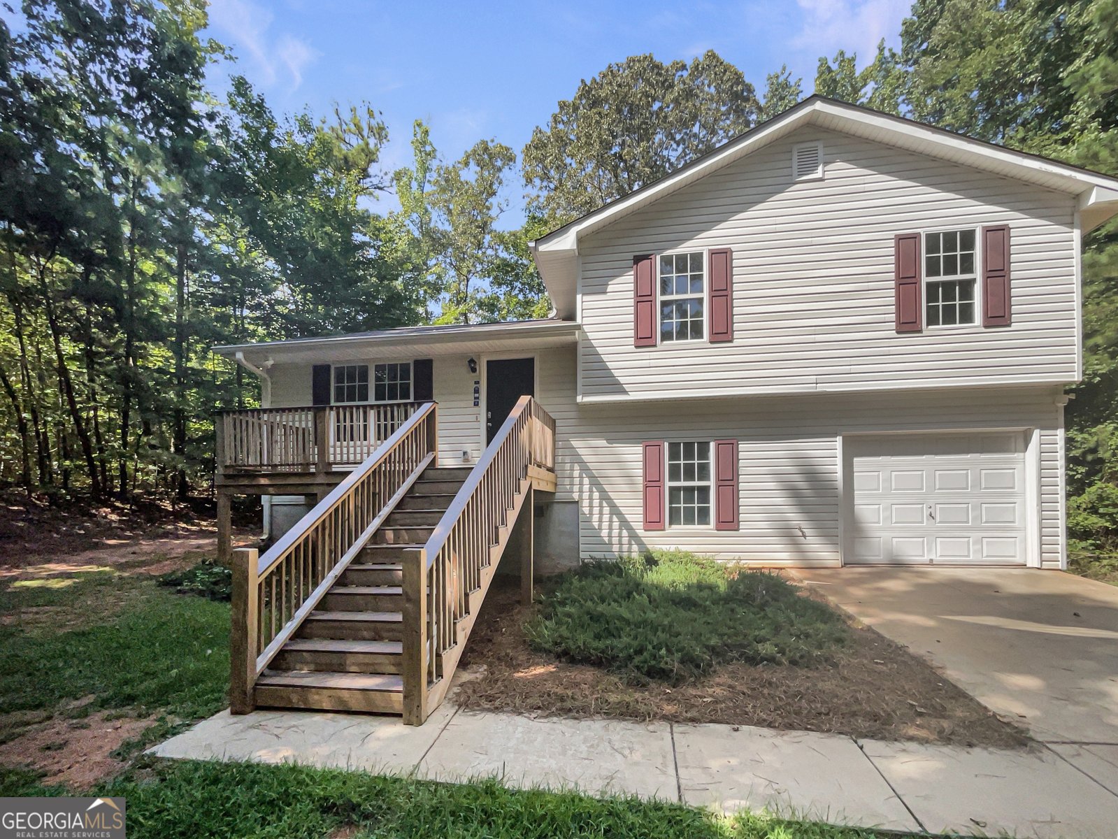 501 Hollis Thompson Drive Whitesburg - 1