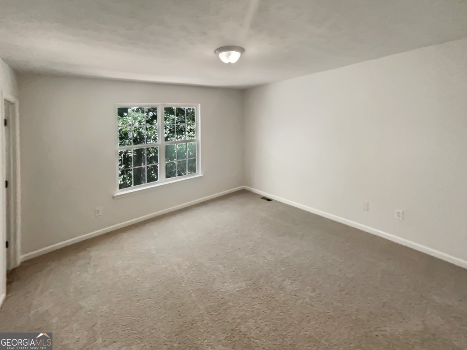 501 Hollis Thompson Drive Whitesburg - 12