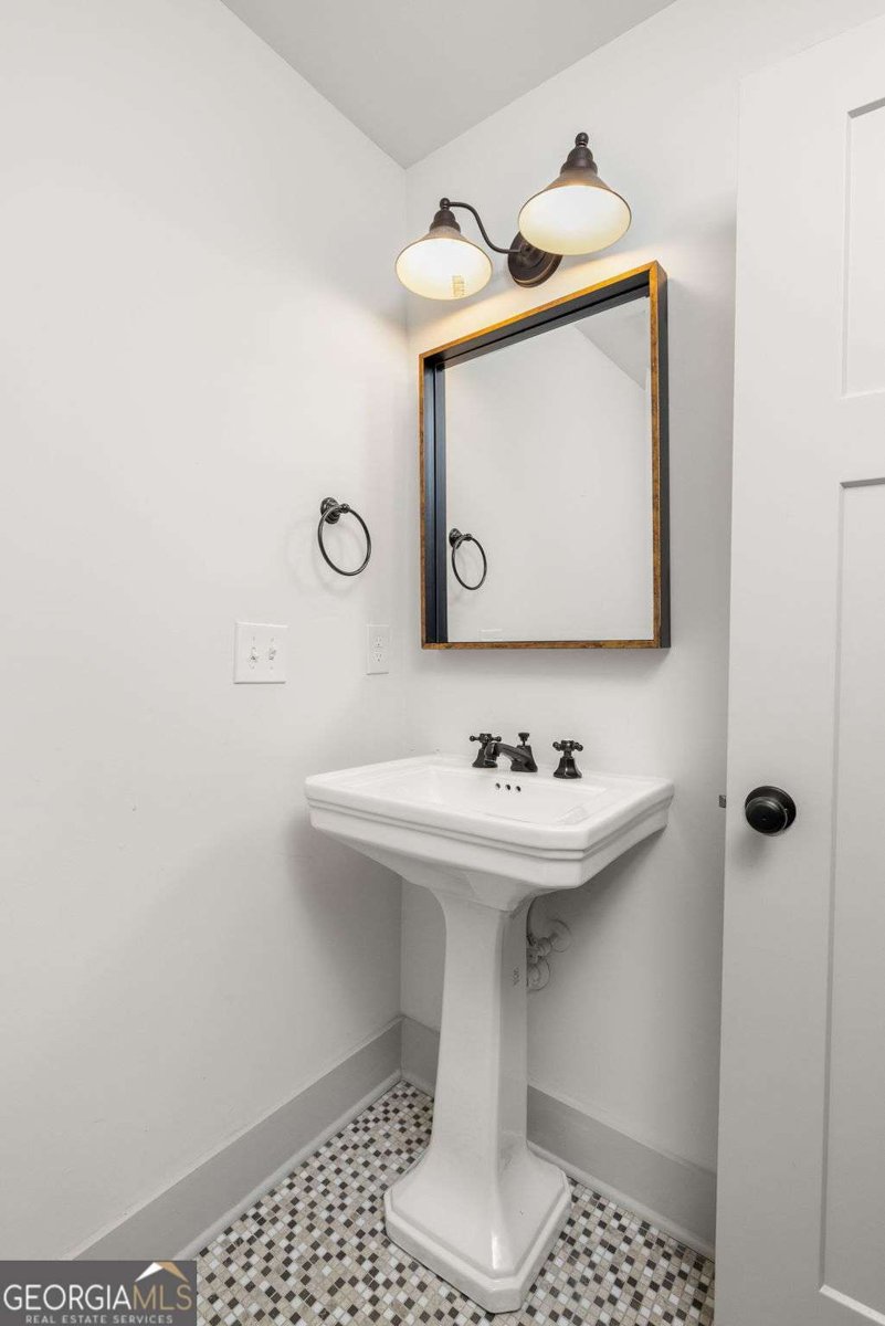 1002 Forrest Boulevard Decatur - 30