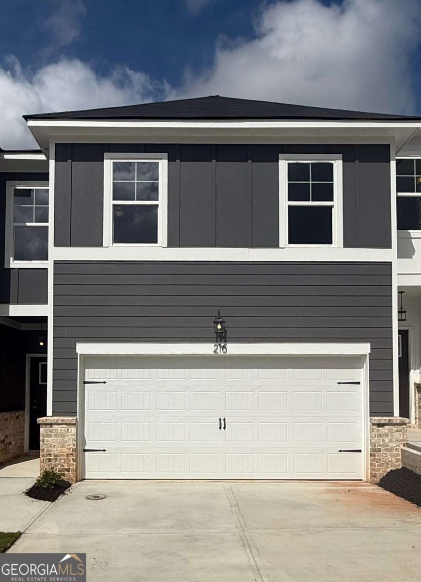 216 Seward Street Conyers - 1