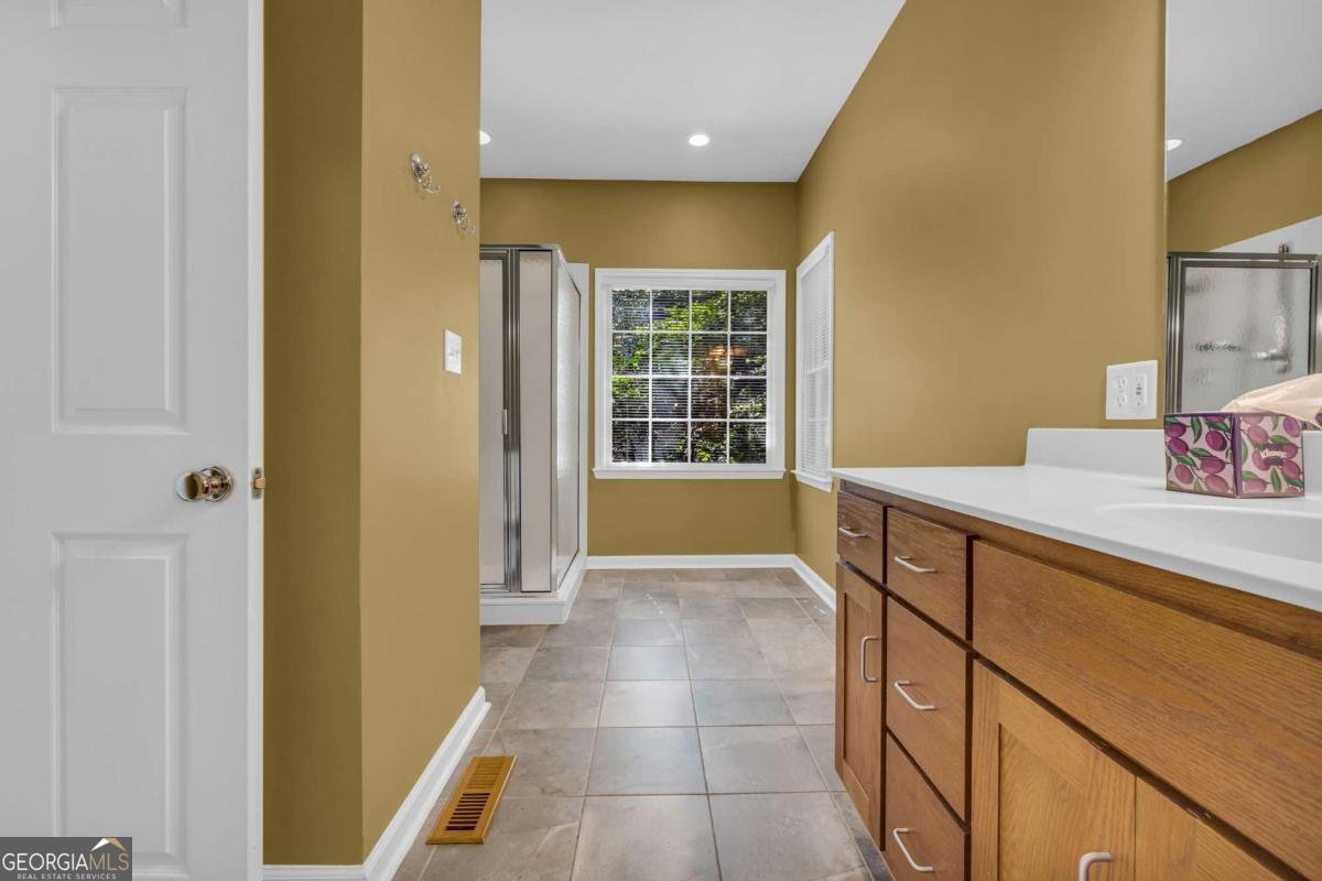 127 Chestnut Lane Athens - 24