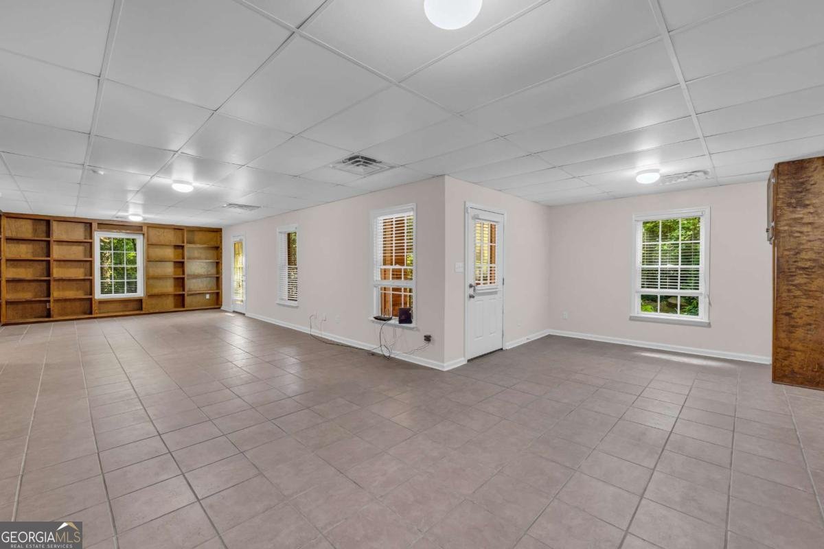 127 Chestnut Lane Athens - 50