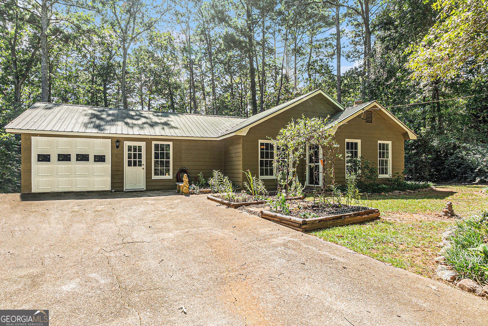 379 Cross Creek Court Auburn - 1