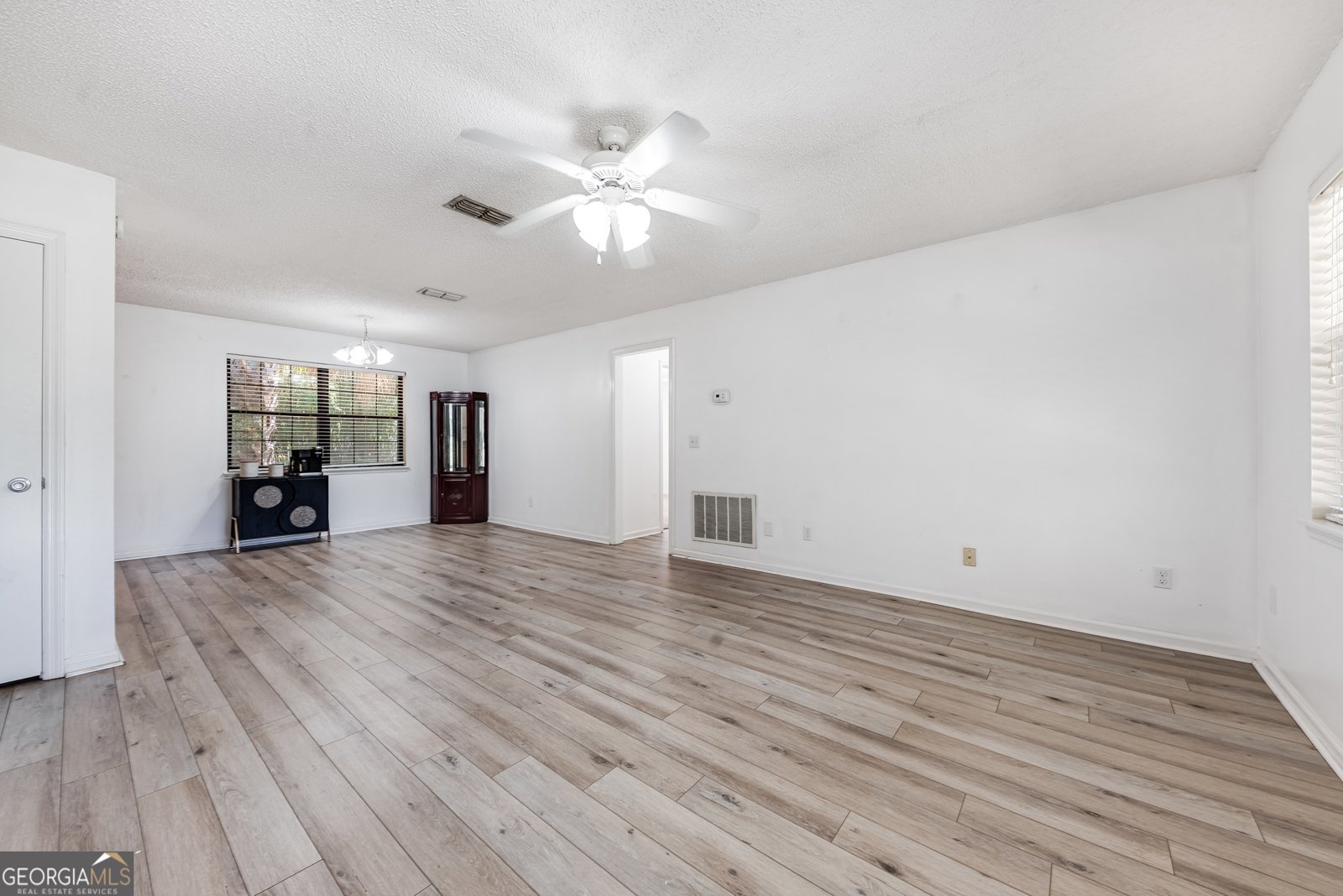 200 Lawnwood Avenue Kingsland - 4