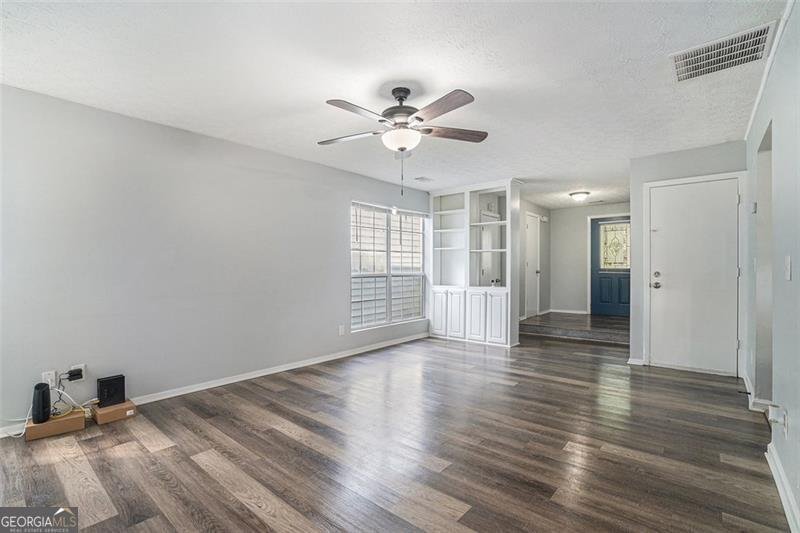 1230 WOODSTREAM Drive Lawrenceville - 8