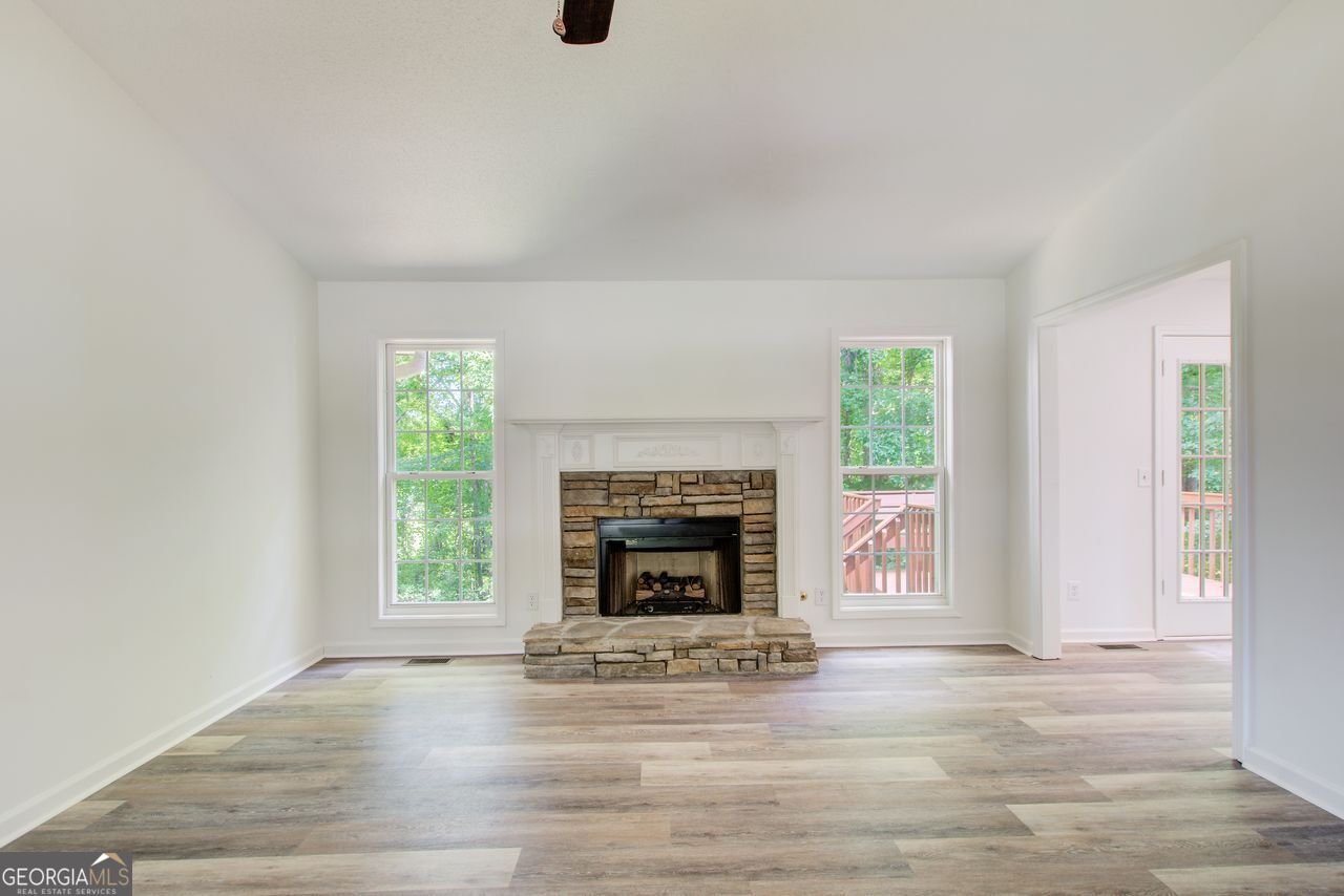 134 SUMMER LAKE Drive Dallas - 19