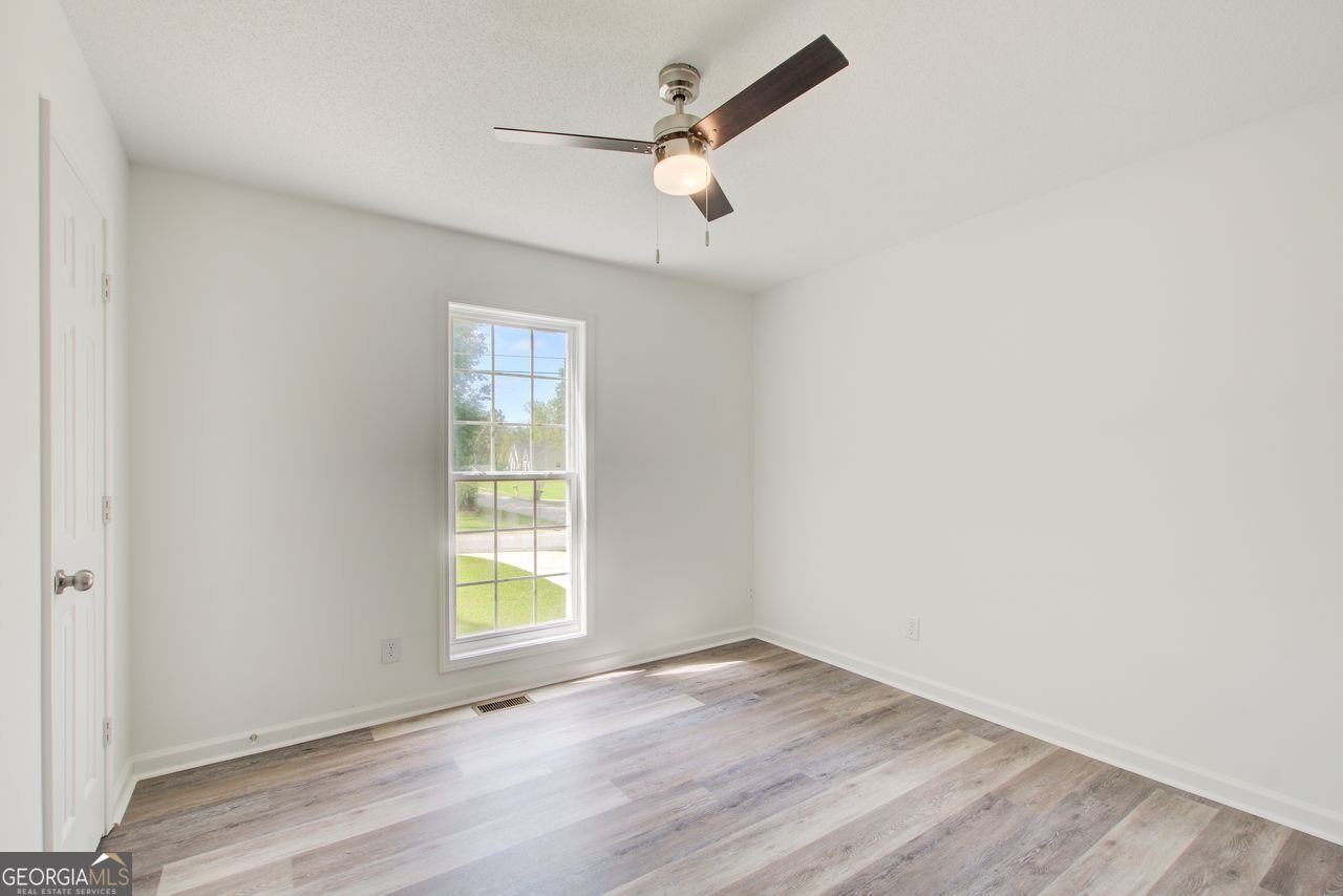 134 SUMMER LAKE Drive Dallas - 23
