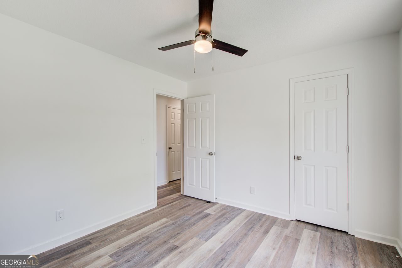 134 SUMMER LAKE Drive Dallas - 24