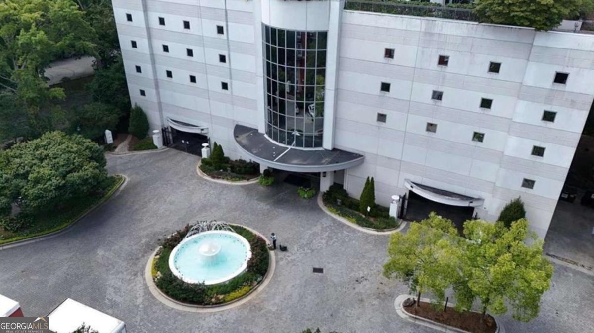 2828 Peachtree Road Atlanta - 21