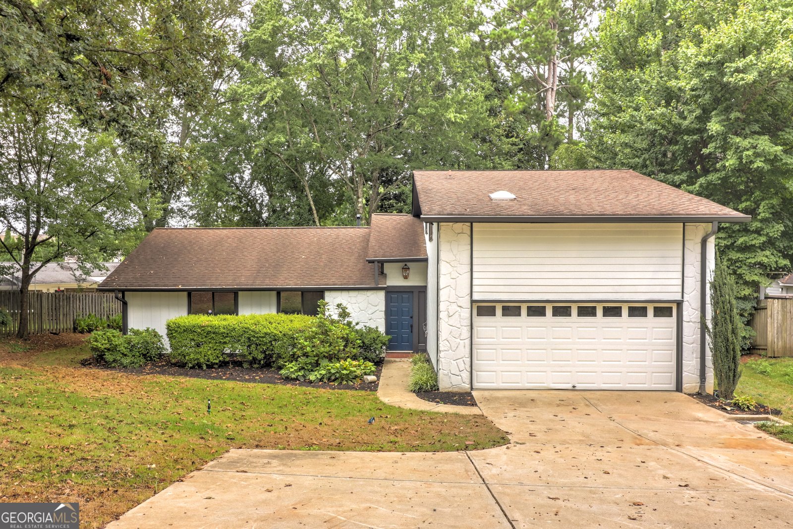 1217 Fairfield Drive Marietta - 1
