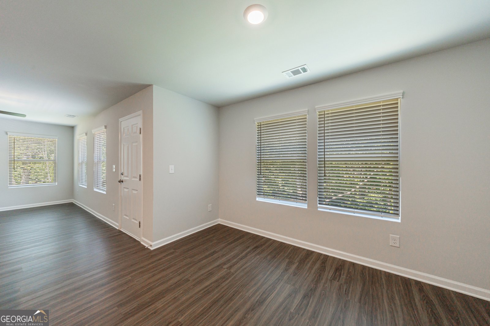 558 Fairview Oak Place Dallas - 9