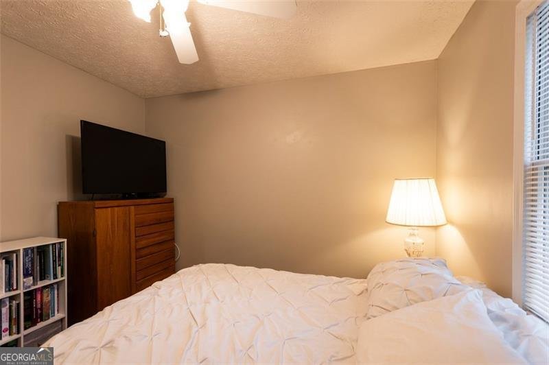 810 Northlake Circle Oxford - 27