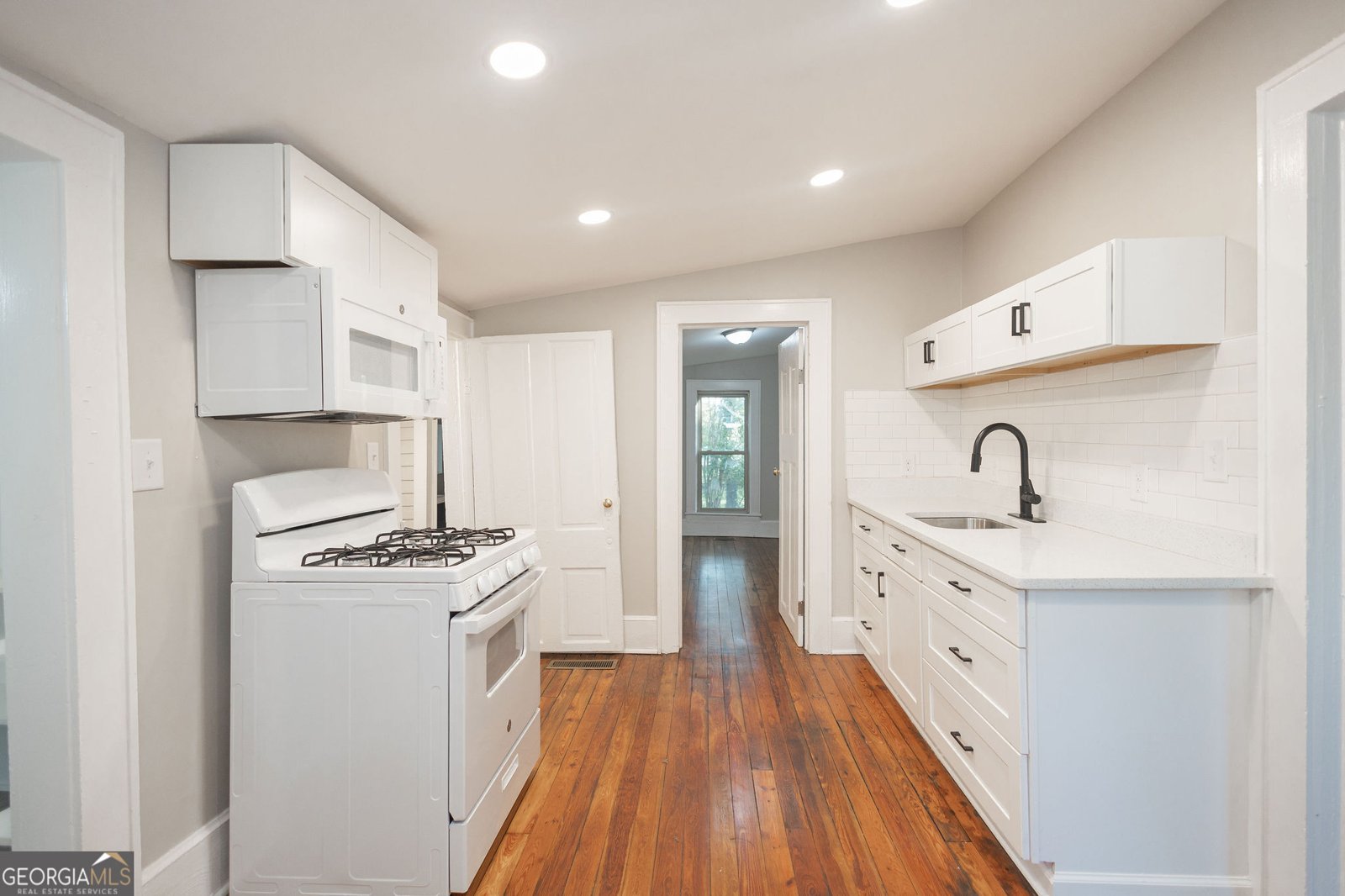 321 10th Street Griffin - 25
