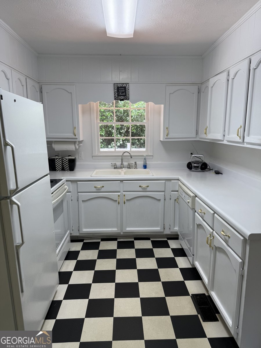 814 Evergreen Drive Sandersville - 4