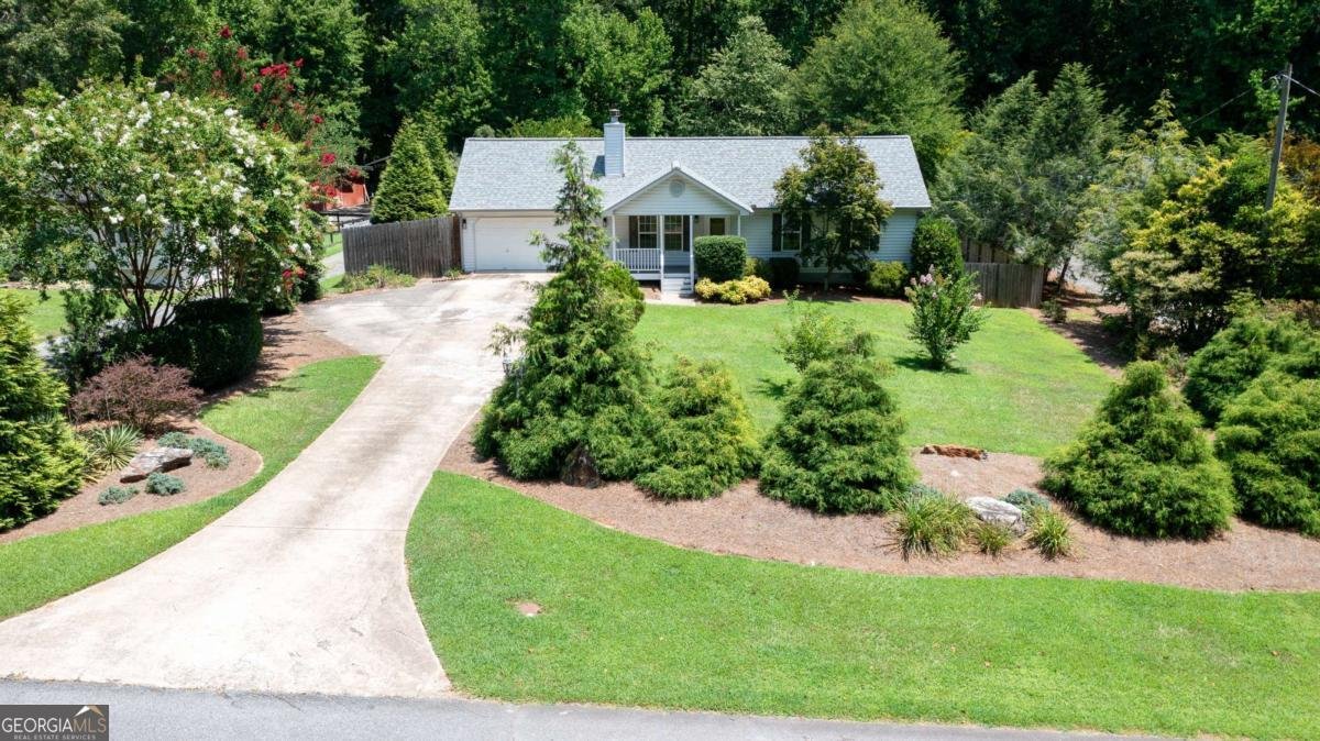 3505 Lakeside Lane Cumming - 1