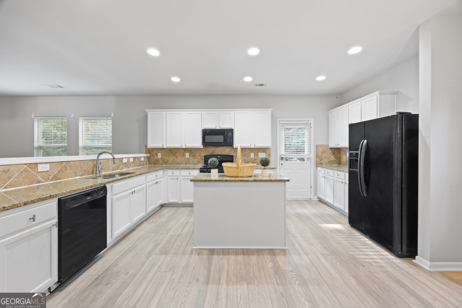 6858 Pierless Avenue Sugar Hill - 9
