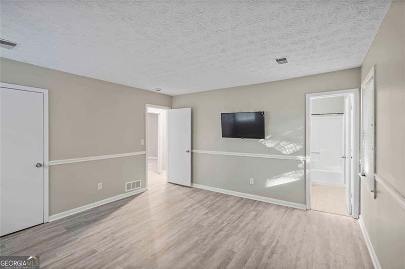 1042 MAINSTREET LAKE Drive Stone Mountain - 13