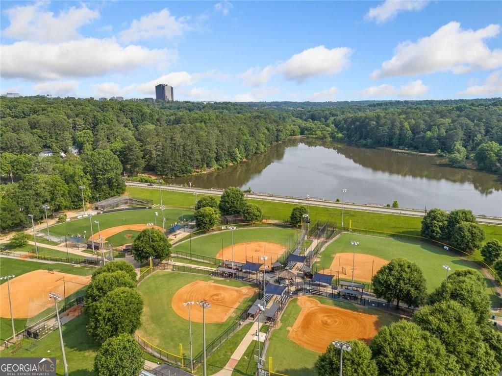 4304 Berkford Circle Atlanta - 43