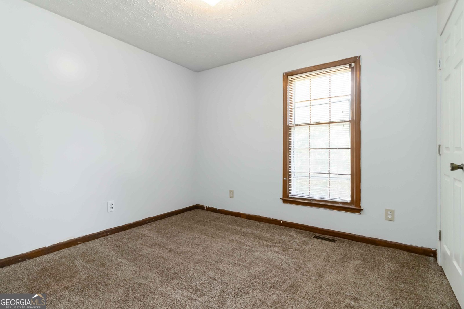 366 Ridgeview Drive Auburn - 17