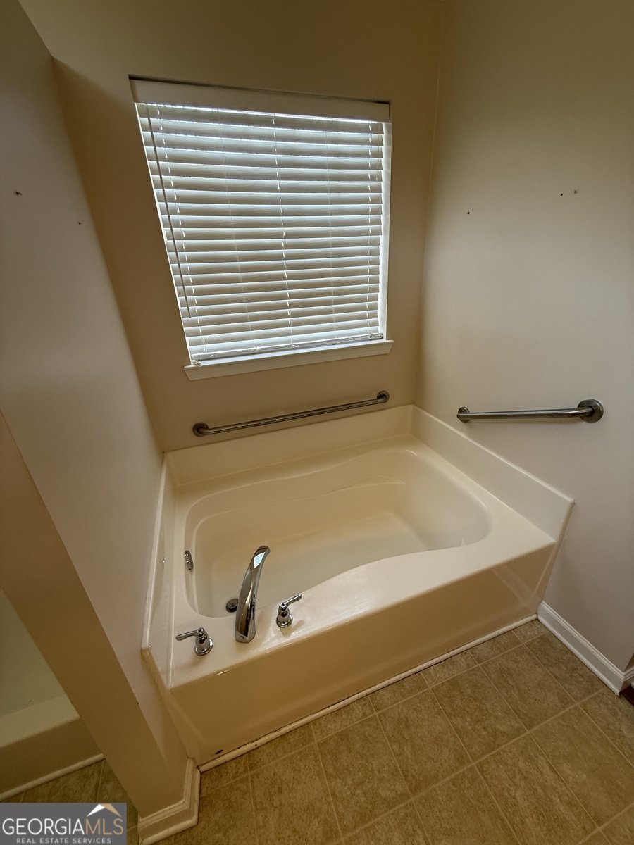 403 Lexington Park Drive Lagrange - 25