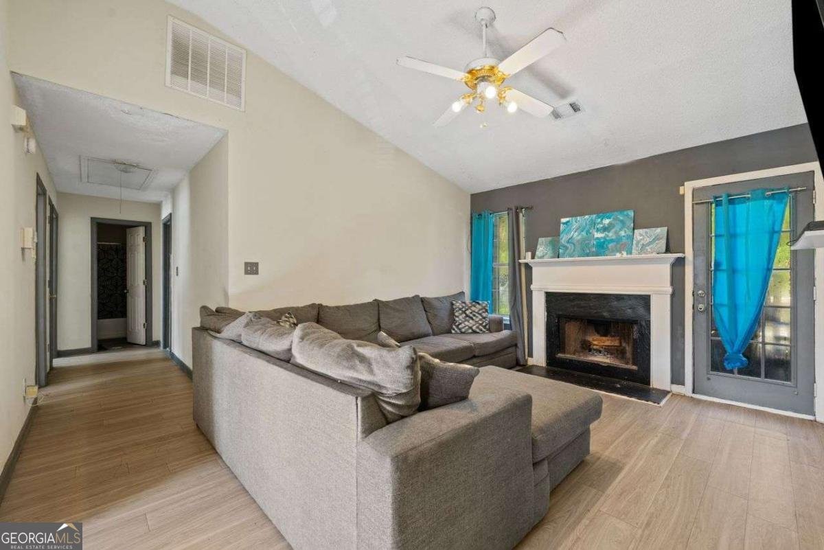 7106 Oakwood Circle Rex - 10