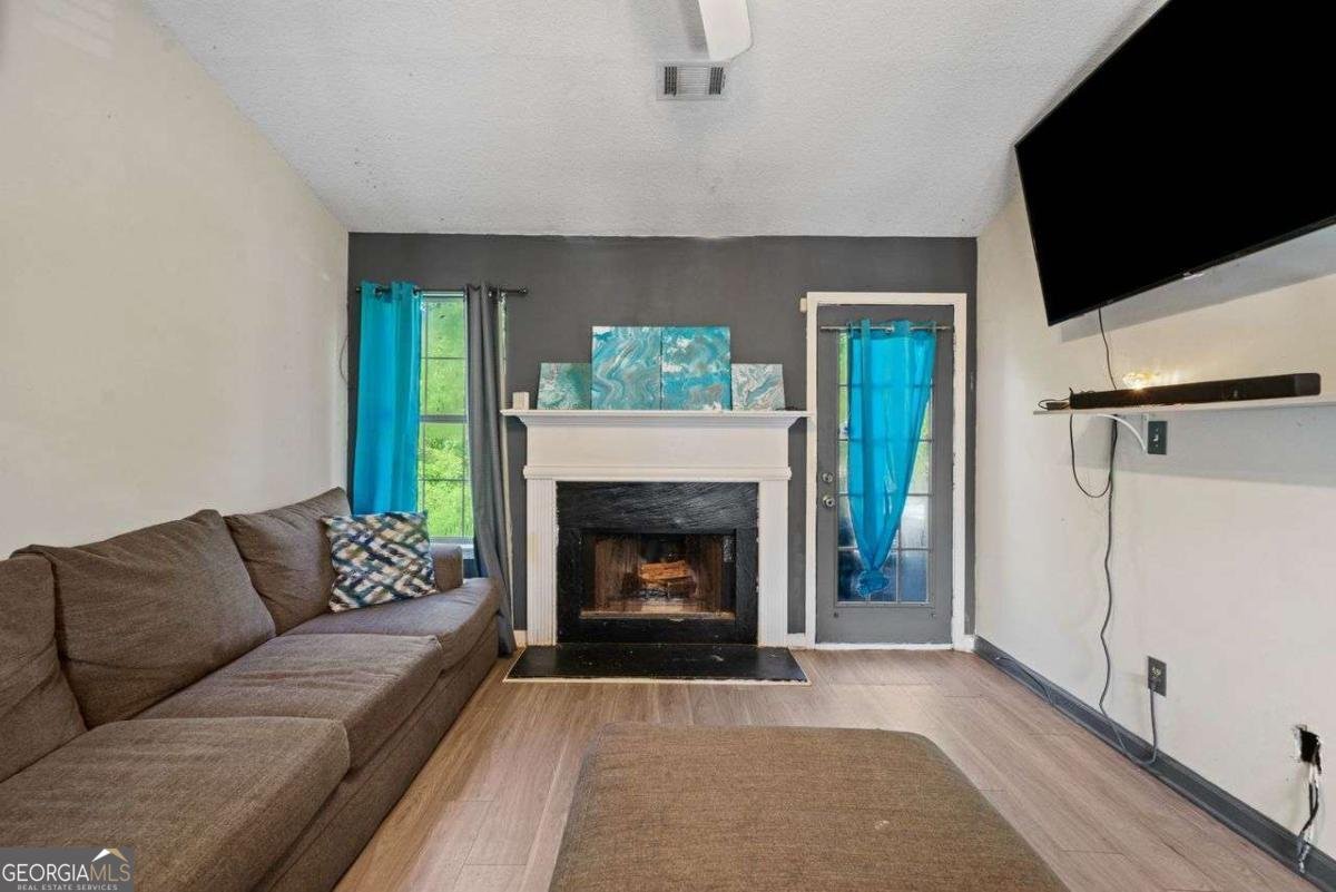 7106 Oakwood Circle Rex - 12