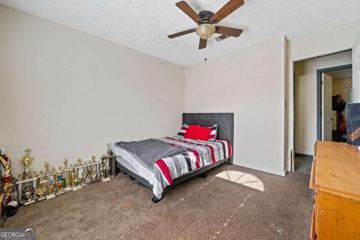 7106 Oakwood Circle Rex - 20