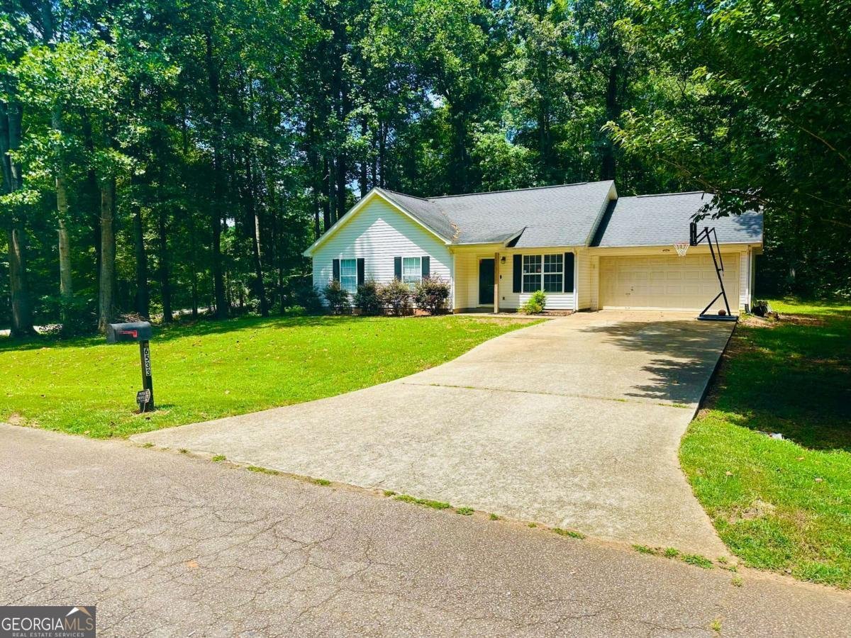 6533 River Hill Drive Flowery Branch - 1