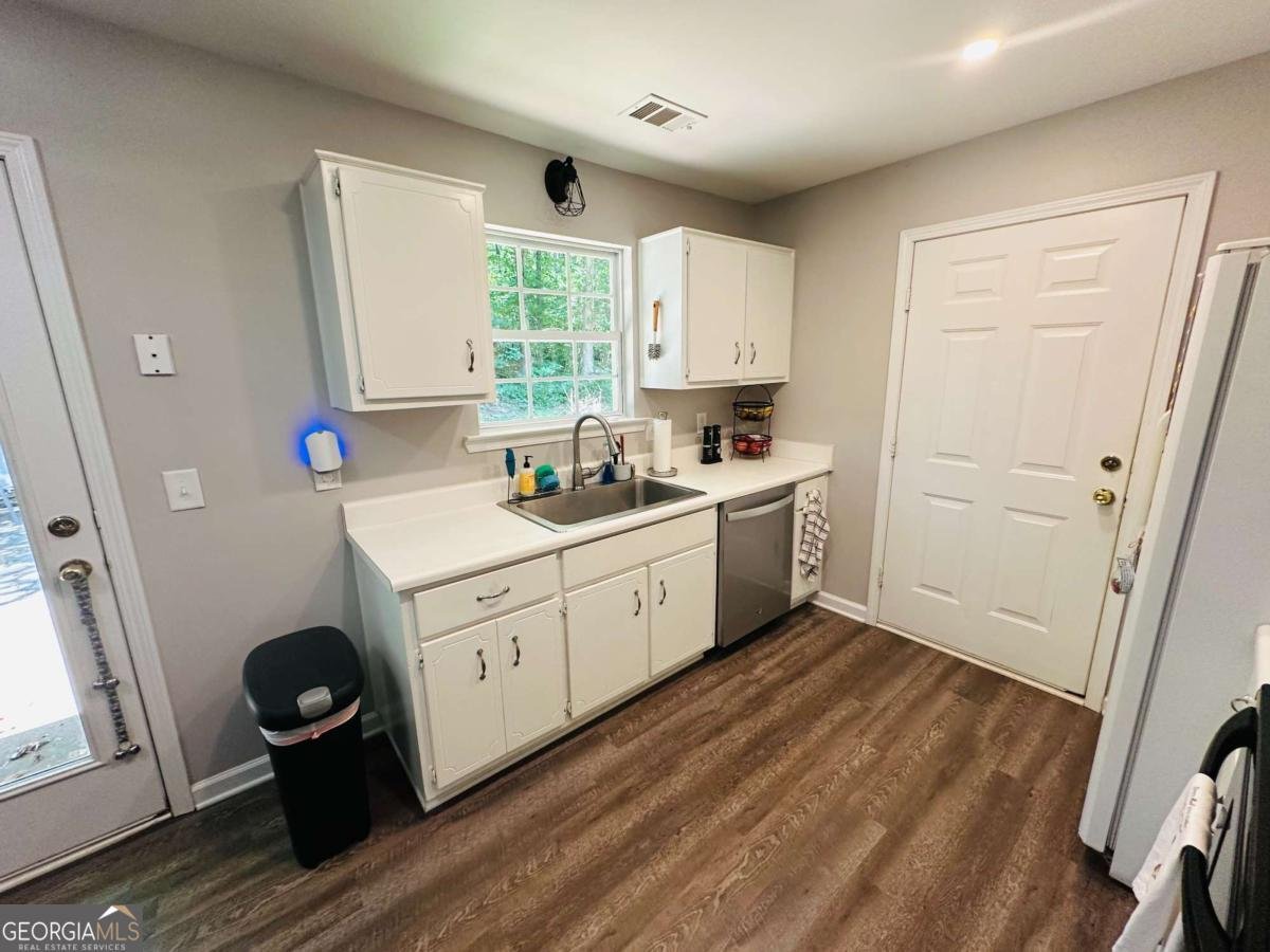 6533 River Hill Drive Flowery Branch - 10