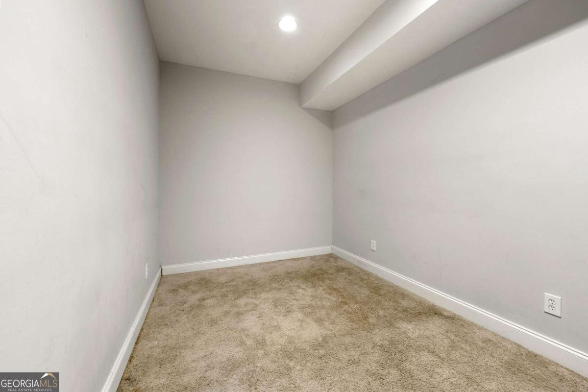200 Clear Spring Lane Oxford - 36