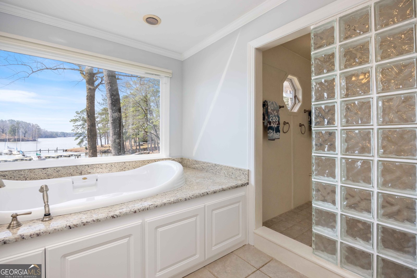 566 LONGVIEW DRIVE Hamilton - 20