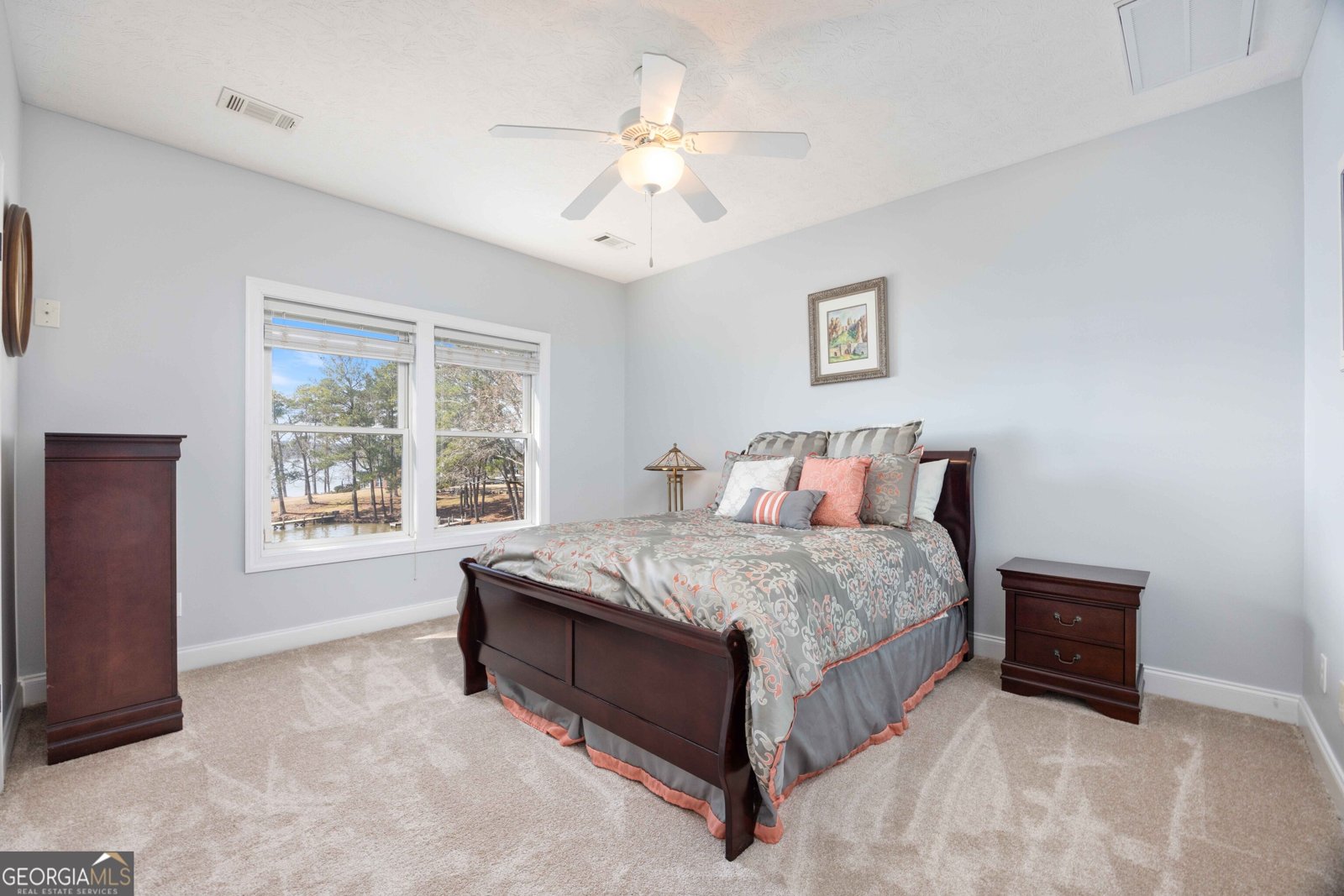 566 LONGVIEW DRIVE Hamilton - 26