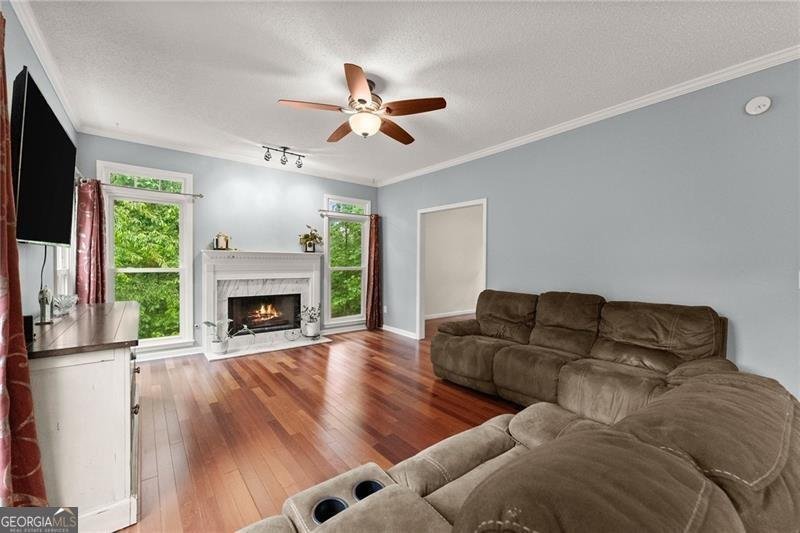 1620 Bluwater Court Cumming - 10