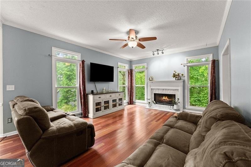1620 Bluwater Court Cumming - 11