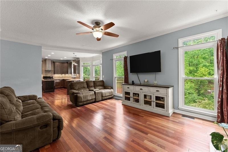 1620 Bluwater Court Cumming - 12