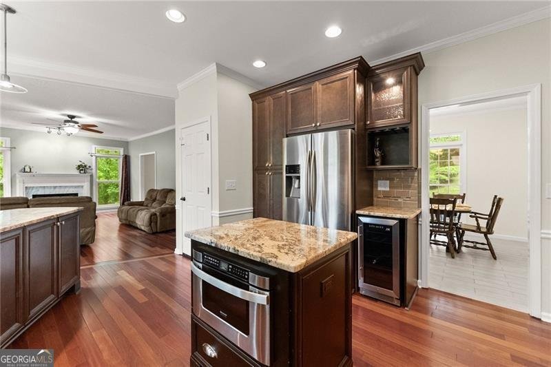 1620 Bluwater Court Cumming - 16