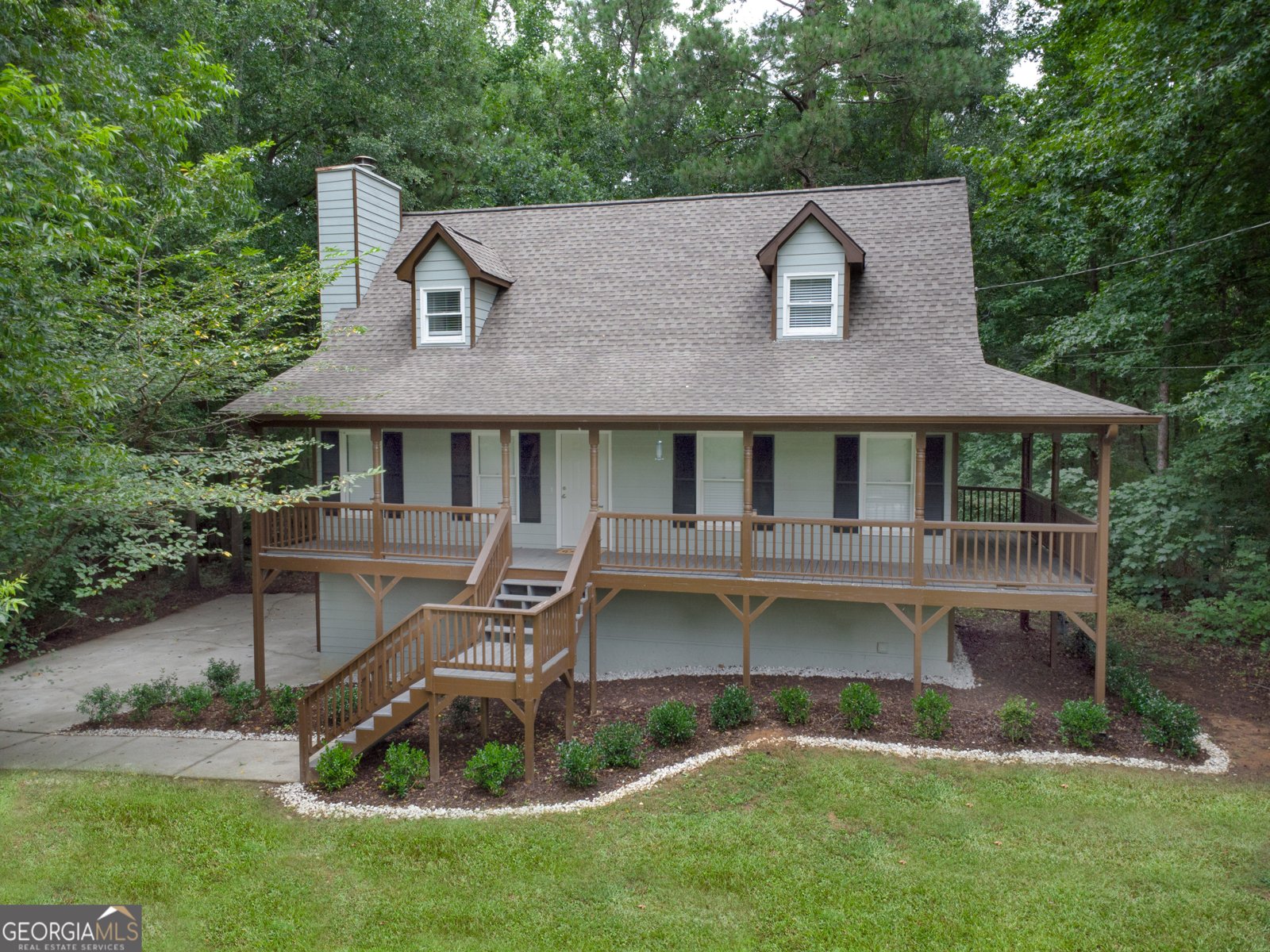 473 Oak Landing Circle Douglasville - 1