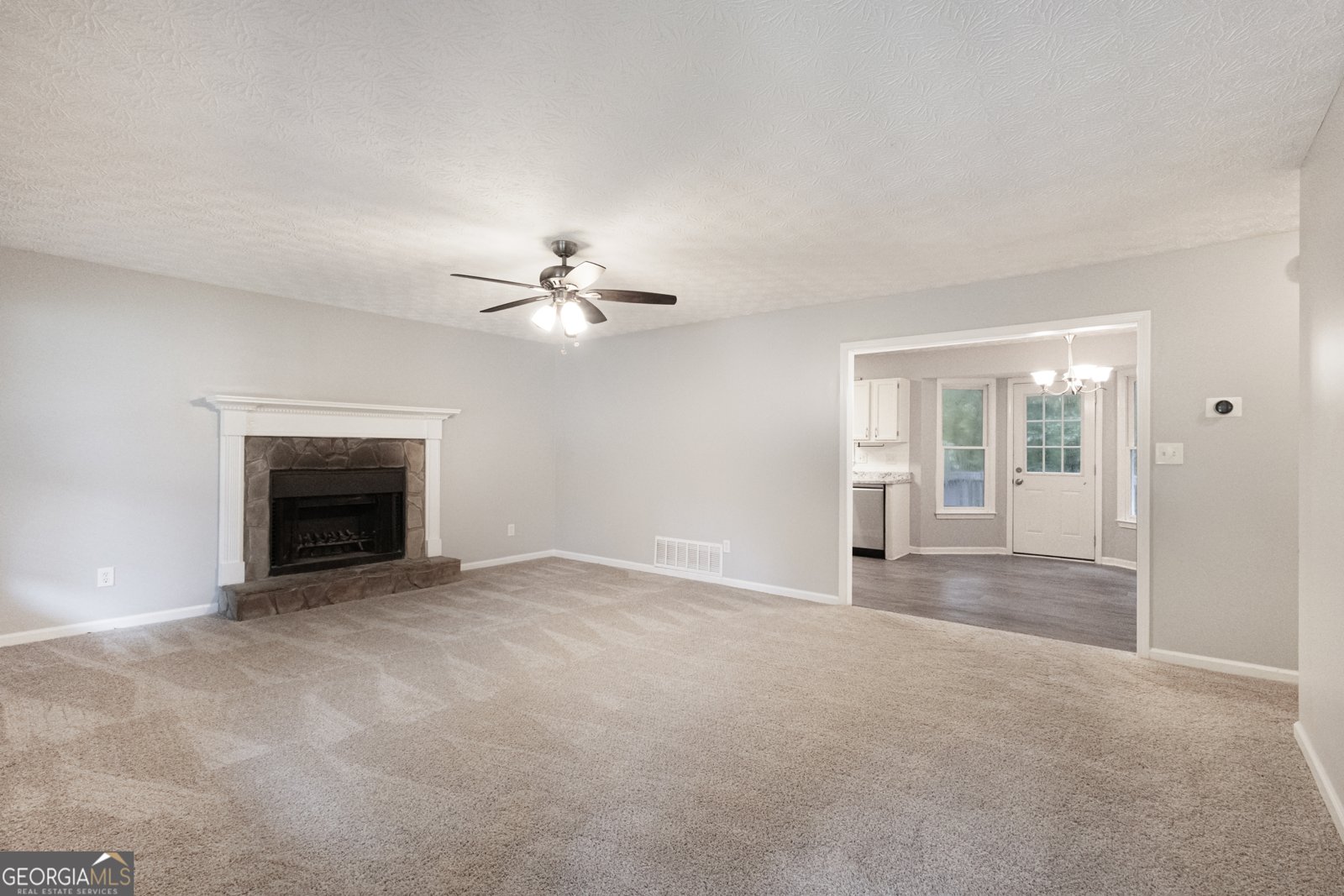 473 Oak Landing Circle Douglasville - 10