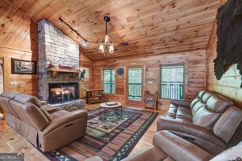 30 The Forest Road Blue Ridge - 10