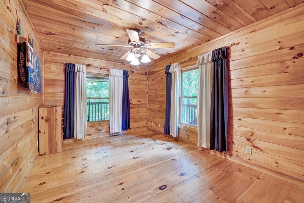 30 The Forest Road Blue Ridge - 23