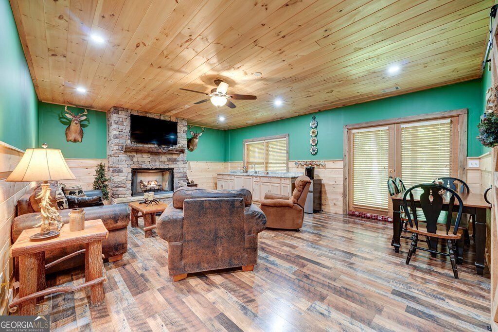 30 The Forest Road Blue Ridge - 29