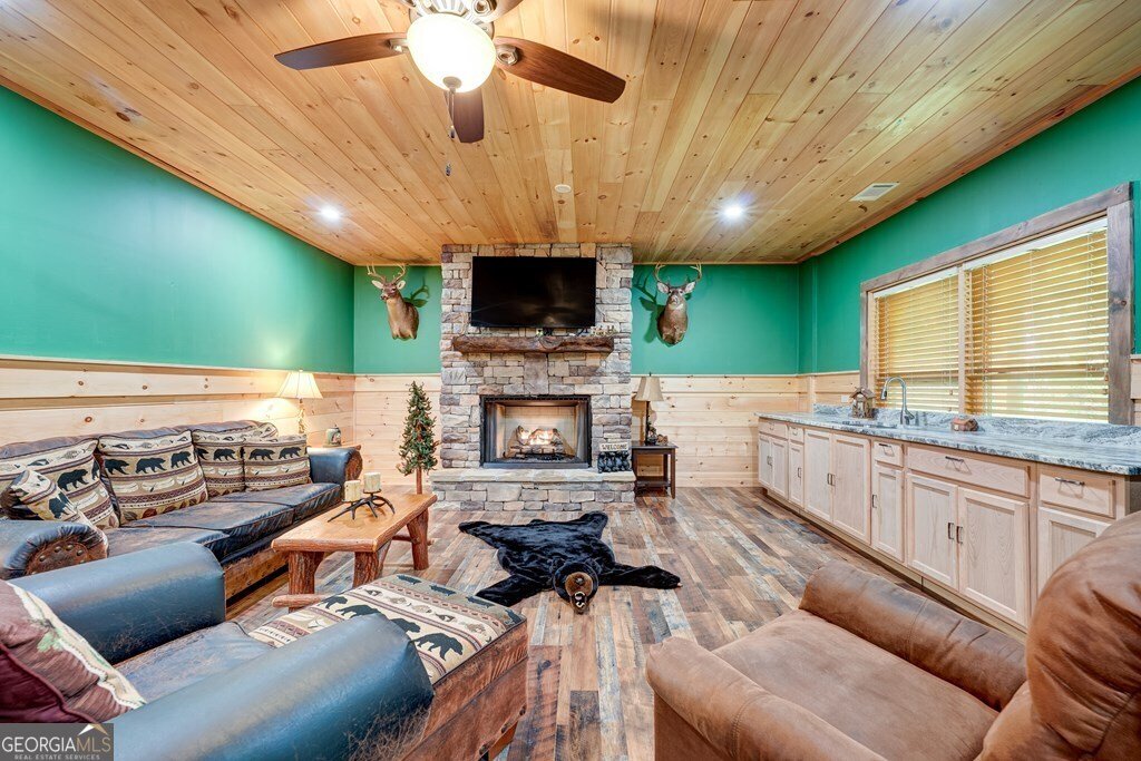 30 The Forest Road Blue Ridge - 30