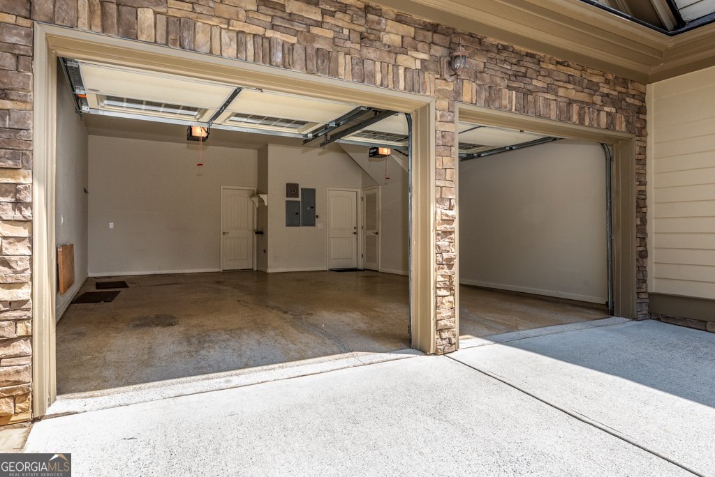 225 Somerset Circle Woodstock - 1