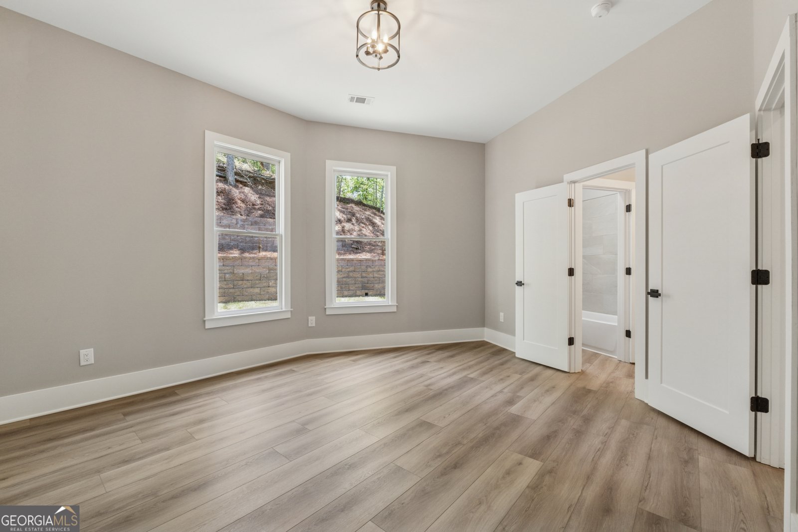 6029 Wellington Avenue Gainesville - 23